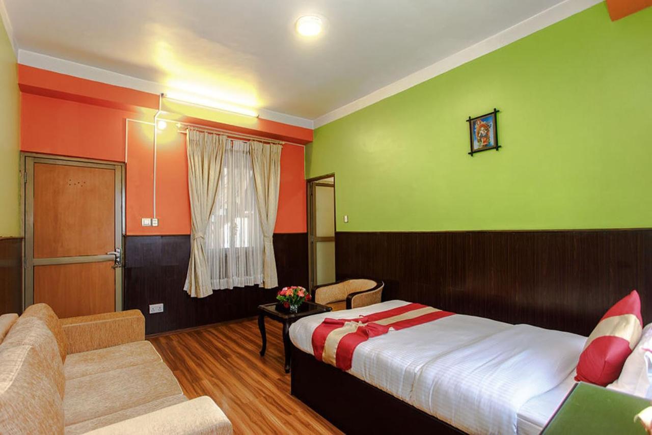 Nepalaya Hotel Kathmandu Buitenkant foto