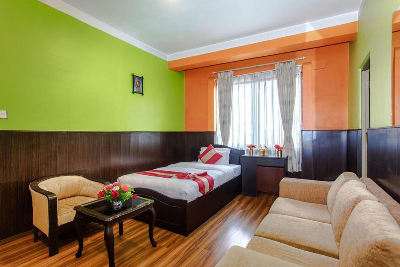 Nepalaya Hotel Kathmandu Buitenkant foto