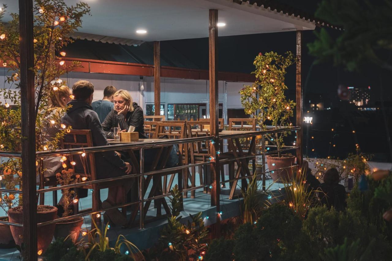 Nepalaya Hotel Kathmandu Buitenkant foto